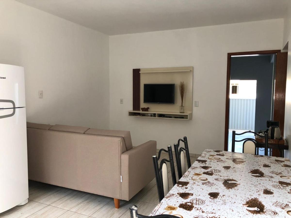 Casa próxima a praia de Calheiros Governador Celso Ramos Exterior foto